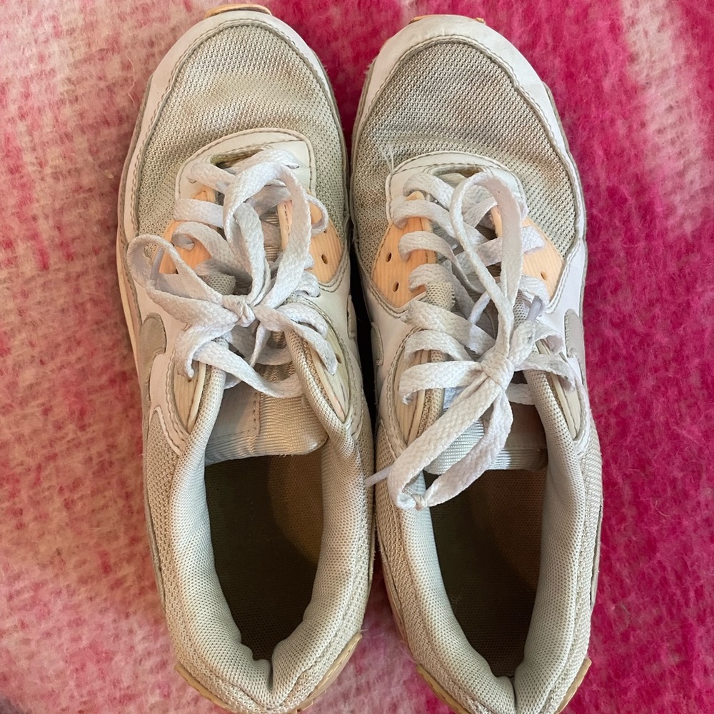 Nike air max shoes - Picture 2 of 4